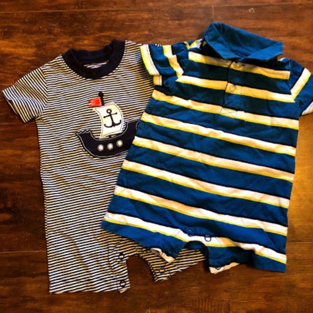 Boys bodysuit pack of 2. (3 Months)